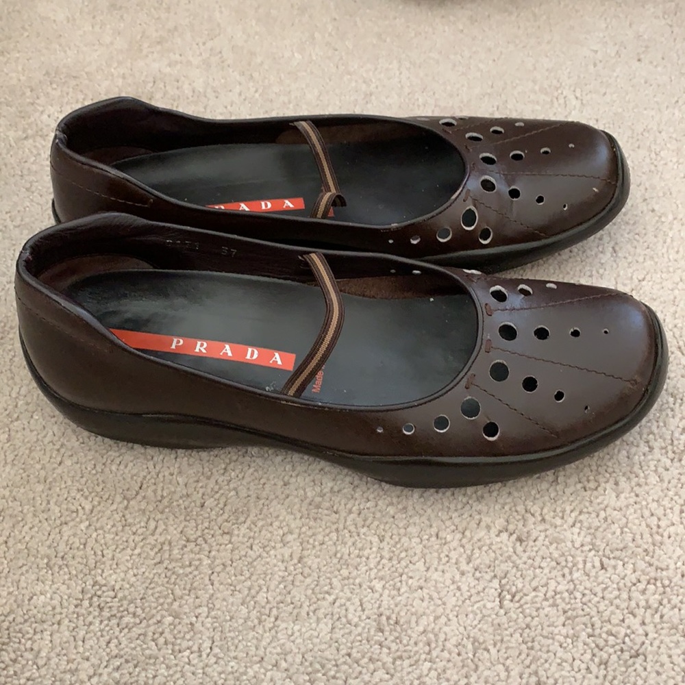 Prada women’s shoes,  Brown, Size 8 - Picture 2 of 2
